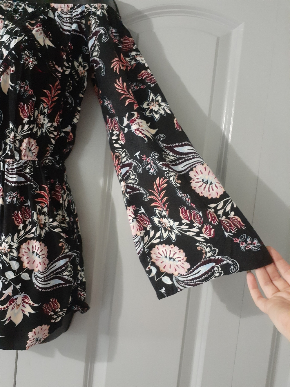 Xhilaration Black floral off shoulder romper - Picture 3 of 5